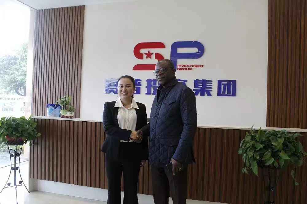 1708592821674002813.jpg p7.jpg